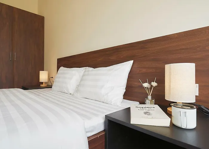 Bunhomestay Spacious 4 Bedroom City&sea View 1 Min Walk To Sea