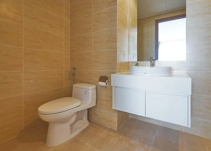 Bunhomestay Spacious 4 Bedroom City&sea View 1 Min Walk To Sea Căn hộ Hạ Long