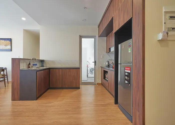 Bunhomestay Spacious 4 Bedroom City&sea View 1 Min Walk To Sea * Hạ Long
