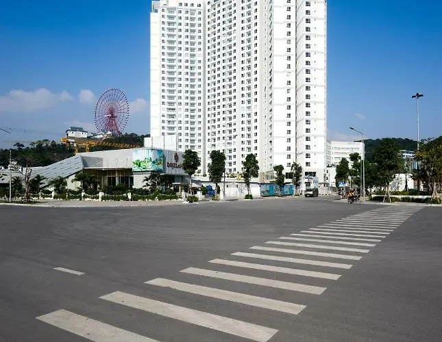 Bunhomestay Spacious 4 Bedroom City&sea View 1 Min Walk To Sea *